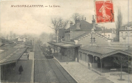 78 MAISONS-LAFFITTE - La Gare - Arrivée D'un Train - Maisons-Laffitte