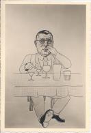 8172 - Caricature Homme Inconnu à Table Devant Verres Vides Et Doigt Dans Le Nez - Hommes