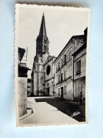 Carte Postale Ancienne : CAUSSADE : L' Eglise Et Son Clocher , Animé - Caussade