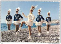 CARTE POSTALE OFFICIELLE DES MAJORETTES DE NICE,GROUPE DES OFFICIERS,BEAU PLAN !! REF 14324 - Danse