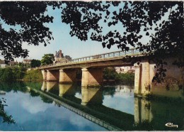 AVAILLES LIMOUZINE LE PONT SUR LA VIENNE - Availles Limouzine