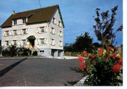 Juvigny Sous Andaine : Annexe De L'hotel De La Forêt "on Y Mange Bien On S'en Souvient On Revient N° 4 Artaud - Juvigny Sous Andaine