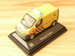 Cararama, Renault Trafic Ambulance (NL), 1:72 - Otros & Sin Clasificación