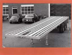 Photo  TRANSPORT CHASSIS REMORQUE EN FABRICATION  2 ESSIEUX Entreprise De Fabrication A Identifier - Camions & Poids Lourds