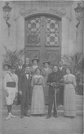 CARTE PHOTO CEREMONIE AVEC MILITAIRE PORTANT LE CHIFFRE 59 SUR LE COL ET LE KEPY - To Identify