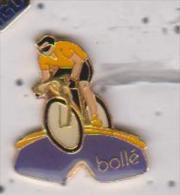 Pin's CYCLISME MAILLOT JAUNE BOLLE - Radsport