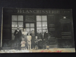 BLANCHISSERIE - Commerçant Et Sa Famille - Vers 1920 - Non Voyagée - Cliché TOP ! - Altri & Non Classificati