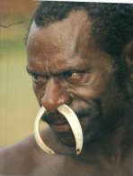 (240) Papua New Guinea - Men With Pig Tusks In His Nose - Papua-Neuguinea