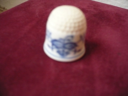 Meissen Porcellan Fingerhut Alt Selten  Preis Reduziert - Thimbles