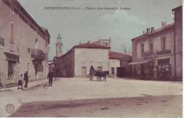 30 REMOULINS - (attelage, Animé) Place Des Grands Jours - D8 - Remoulins