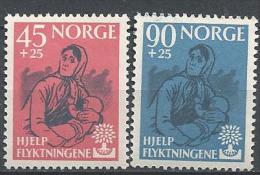 Norvège 1960 N°400/401 Neufs* MLH Année Du Réfugié Avec Surtaxe - Ungebraucht