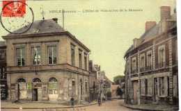 NESLE  (Somme)  -  L' Hôtel De Ville Et Rue De La Monnaie - Nesle