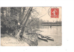 77 - CHELLES -- La Marne Aux Abords Des Iles - 1910 - N° 31 - Cabanes Bateaux Barques Lavoirs ? - Chelles