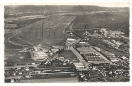 Les Mureaux (78) : Vue Aérienne Générale Sur L'aérodrome De La Base Aéronaval Et Le SNCAN En 1950 PF - Les Mureaux