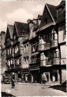 LANNION MAISONS DU XVè PLACE DU CENTRE ,CAFE MADEC,MAGASIN RADIO,CHAUSSURES TREMINTI,CAMION REF 35142 - Lannion