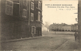 54_  Meurt..Moselle-  Pont à Mousson - éclatement D'un Obus Place Duroc(1914/18 ) - Pont A Mousson