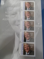 Nederland  2013  KONING WILLEM-ALEXANDER  Siervelletje Postfris/mnh/sans Charniere - Unused Stamps
