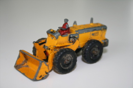 Matchbox Lesney 43B2 AVELING BARFORD TRACTOR SHOVEL - Regular Wheels, Issued 1962, Scale : 1/64 - Matchbox