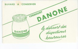 Yoghourt    "  DANONE  "     -   Ft  =  12 Cm  X  21 Cm - Dairy