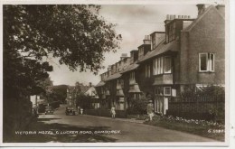 NORTHUMBERLAND - BAMBURGH - VICTORIA HOTEL & LUCKER ROAD RP  Nm186 - Other & Unclassified