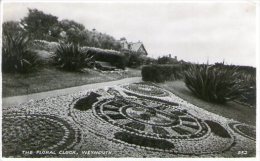 REAL PHOTO POSTCARD - FLORAL CLOCK - WEYMOUTH - - Weymouth