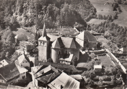 73 - LE CHATELARD EN BAUGES / VUE AERIENNE SUR L'EGLISE - Le Chatelard