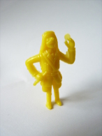 FIGURINE Tintin - Pirate PINATERIA INTECO - Origine COLOMBIE Pas Stenval - COLONNEL Jaune - Tintin