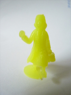 FIGURINE Tintin - Pirate PINATERIA INTECO - Origine COLOMBIE Pas Stenval - PRINCE ABDALLAH Jaune Fluo - Tintin