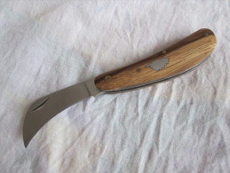 Couteau De Poche Type ''serpette''  Corse - Knives/Swords