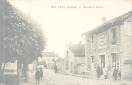 78.  BOIS D'ARCY.  PLACE DE LA MAIRIE. DEVANTURE MAGASIN "A L'OMBRE DU CLOCHER"  EPICERIE-MERCERIE".  BELLE ANIMATION. - Bois D'Arcy