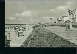 Borkum Promenade Strandkorb Fahnen Häuser Sw 28.6.1960 Nach Gelnhausen - Borkum