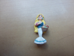 Figurine * "Falbala" (bridelix Plastoy 1999) GOSCINNY - UDERZO (Asterix) Hauteur : 4 Cm - Asterix & Obelix