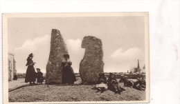 102  -  ILE DE SEIN  -  Menhirs - Ile De Sein