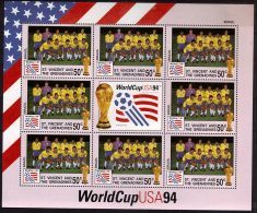 SAINT VINCENT   Feuillet  N ° 2108   * *  Cup 1994 Football  Soccer Fussball  Bresil - 1994 – États-Unis