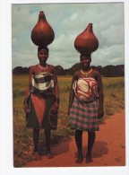 CP Kenya - Femme Indigènes Portant Du Lait Au Marché - Kenya