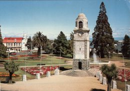 (661) New Zealand - Blenhein Memorial Clock Tower - Monuments Aux Morts