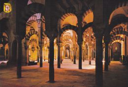 Cp , ESPAGNE , CORDOBA , La Mezquita , La Berinto De Columnas - Córdoba