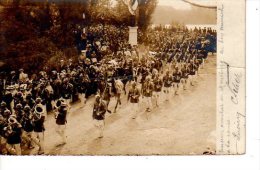 MERSEBURG CARTE PHOTO Défilé Militaire   (Scan Recto Et Verso) - Merseburg