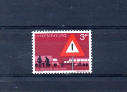 LUXEMBOURG. N°759 (neuf Sans Charnière : MNH) De 1970. Sécurité Routière. - Unfälle Und Verkehrssicherheit