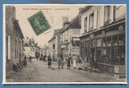 58 - SAINT AMAND En PUISAYE -- La Grande Rue - Saint-Amand-en-Puisaye