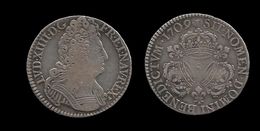 LOUIS XIV . 1/2 ECU AUX 3 COURONNES .  1709 S . ( REIMS ) . - 1643-1715 Louis XIV Le Grand