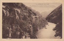 Carte , 48 , Au Voisinage De La Maison Forestière Du Grand Rieu , La Route Serpent En Corniche En Surplombe Les Gouffres - Gandrieux Saint Amans