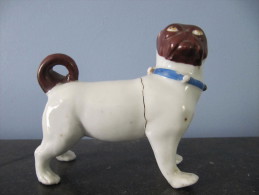 37 / Carlin Chien Dog Franc Maçon Porcelaine Porzellen Porcelain Desde ? XVIIIe ? Franc-maçonnerie Masonic Meissen - Dresdner Porzellan (DEU)