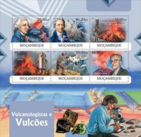 Mozambique. 2012 Volcanologists And Volcanoes. (309a). - Volcans