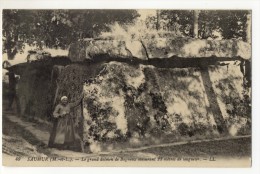 SAUMUR. - Le Grand Dolmen De Bagneux - Dolmen & Menhire