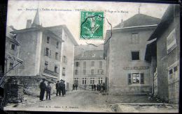 Cpa THEYS 38 L' Entrée Du Village Et La Mairie - Vallée Du Graisivaudan - Theys