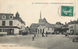 44 VARADES - La Grande Place - Côté Nord Ouest - Varades