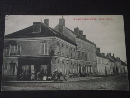 La CHAPELLE-la-REINE (Seine-et-Marne) - Hôtel De L'Etoile - Animée - Non Voyagée - Cliché TOP ! - La Chapelle La Reine