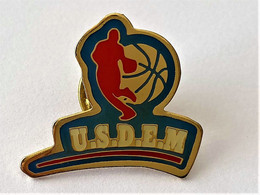 PINS SPORTS BASKETBALL USDEM Fédération Française / 33NAT - Basketball