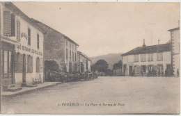 88 // POUXEUX   La Place Et Le Bureau De Poste  Café Restaurant à Gauche - Pouxeux Eloyes